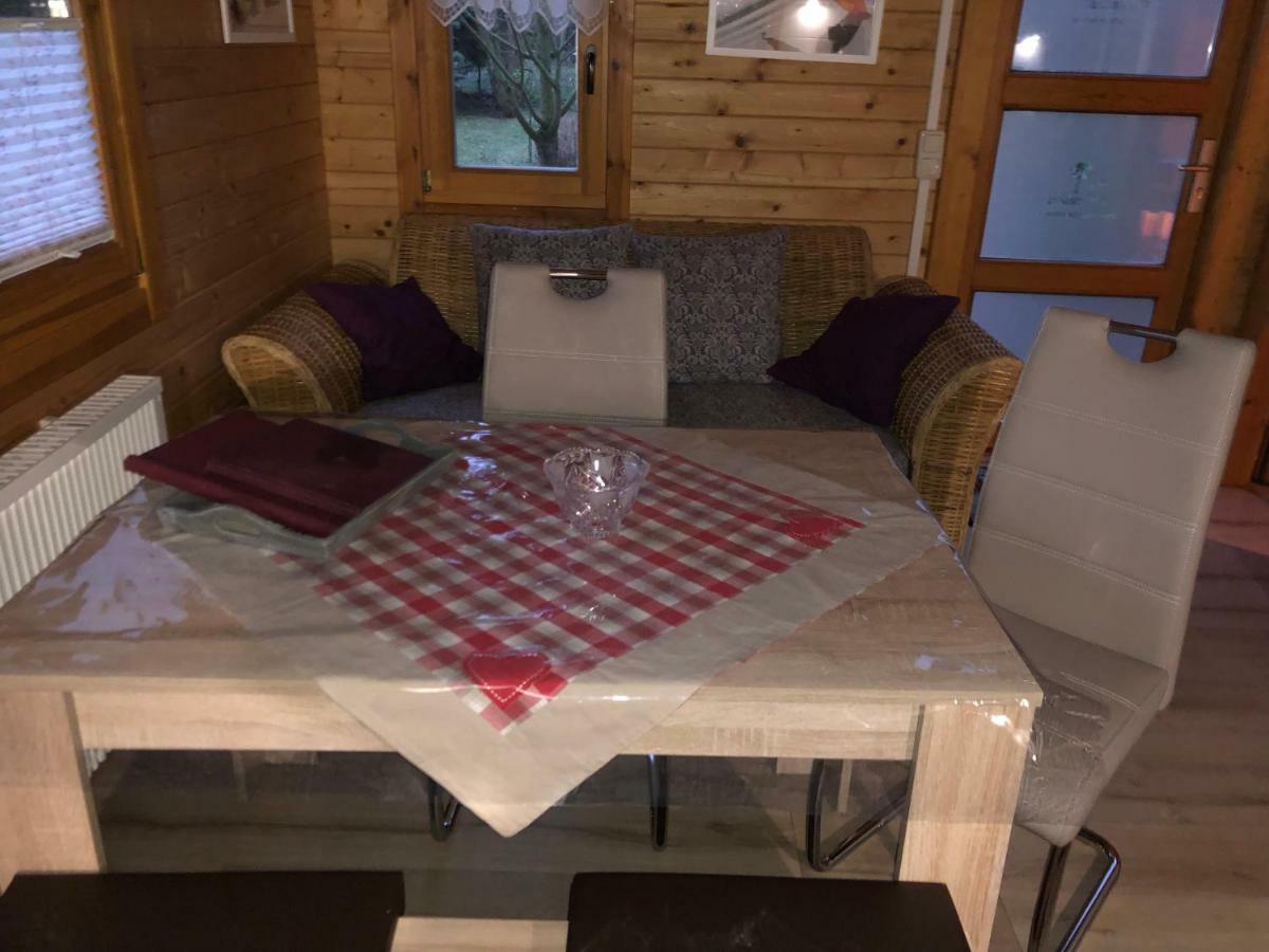 Ferienhaus Natura Neuruppin Luaran gambar